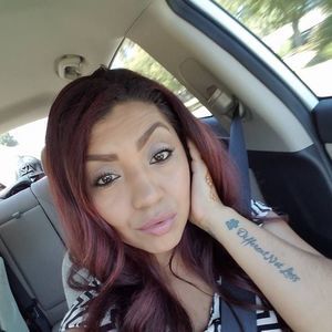 Meet your Posher, Lorraine